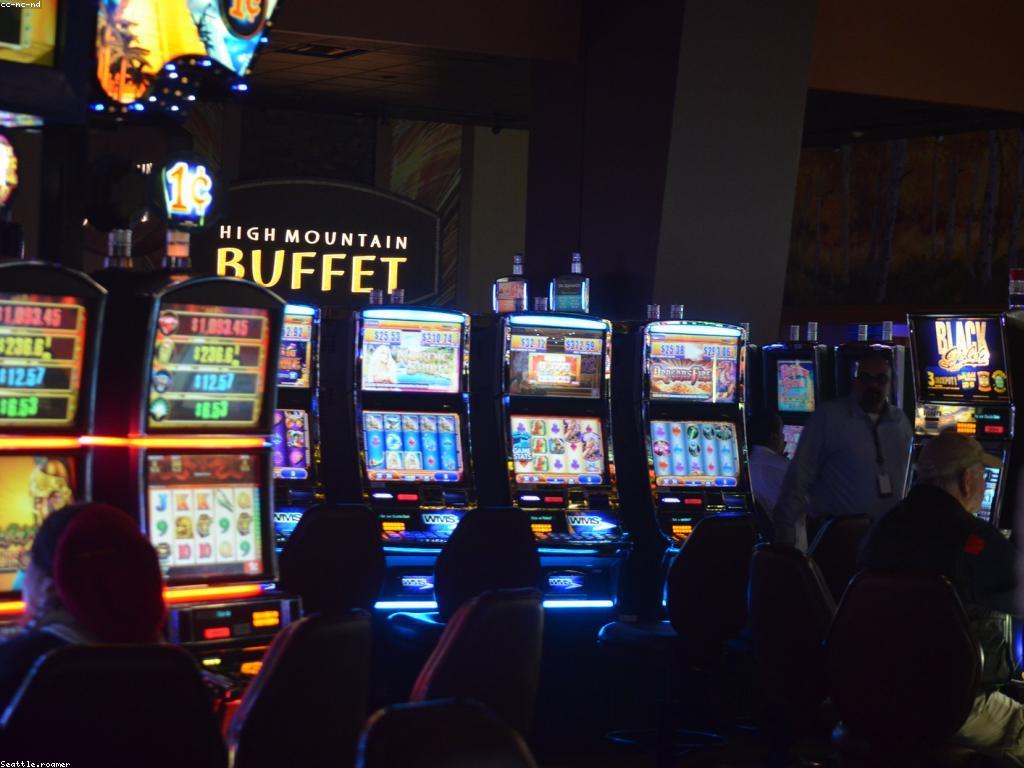 យល់ដឹងអំពីម៉ាស៊ីនស្លត Jackpot និងវិធីសាស្ត្រប្រើប្រាស់វា